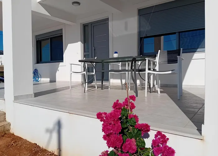 La * Agios Stefanos (Laconia)